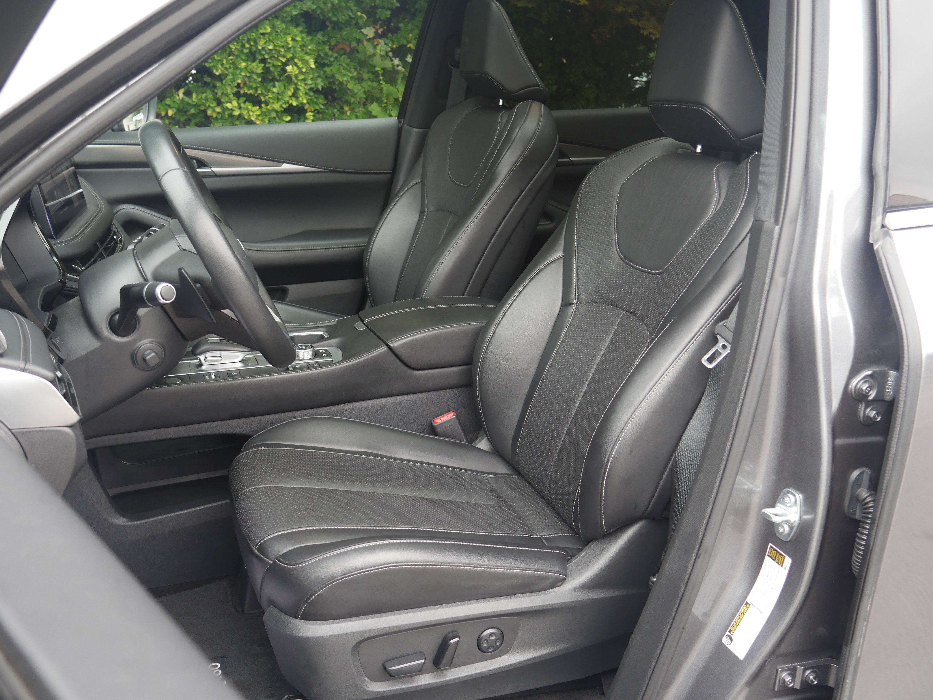 Used 2025 INFINITI QX60 Luxe AWD/4WD image 35