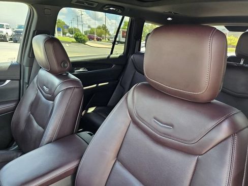 Used 2021 Cadillac XT6 Premium Luxury AWD/4WD image 24