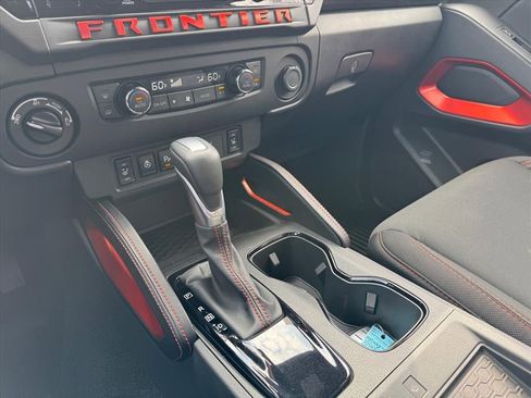 Certified 2025 Nissan Frontier PRO-4X w/ Pro Convenience Package AWD/4WD image 20