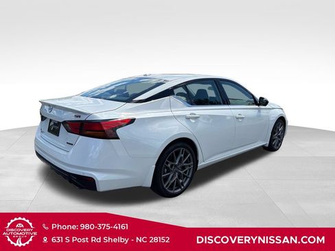 Certified 2024 Nissan Altima 2.0 SR FWD image 10