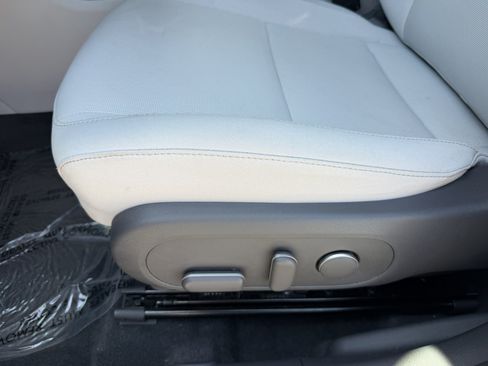 Used 2025 Hyundai Kona SEL FWD image 29