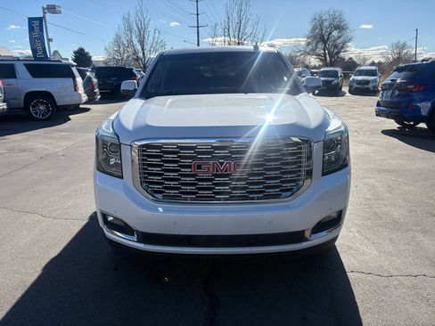 Used 2018 GMC Yukon XL Denali w/ Denali Ultimate Package image 3
