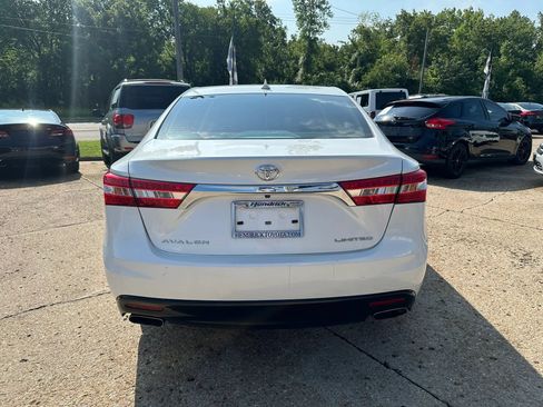 Used 2014 Toyota Avalon Limited FWD image 6
