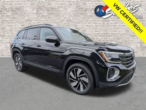 Certified 2025 Volkswagen Atlas SE AWD/4WD image 2