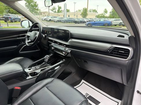 Used 2023 Kia Telluride S w/ S Sunroof Package AWD/4WD image 12