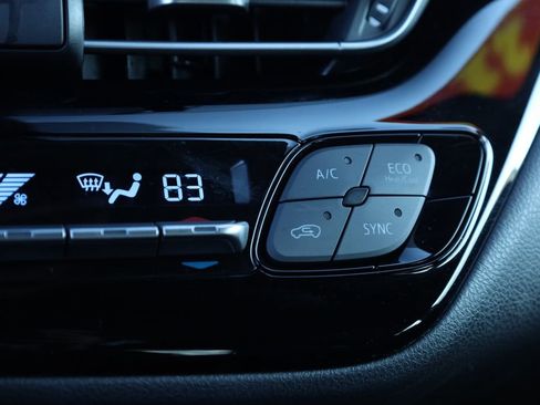 Used 2021 Toyota C-HR Nightshade image 11