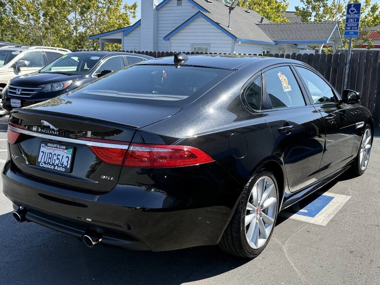 Used 2016 Jaguar XF R-Sport RWD image 5
