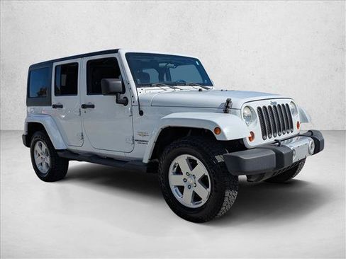 Used 2012 Jeep Wrangler Unlimited Sahara w/ Connectivity Group image 3