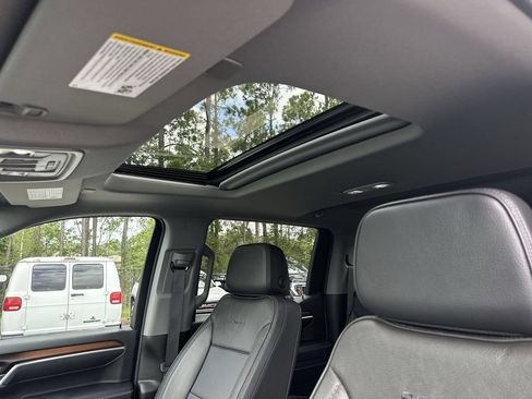 Certified 2025 GMC Sierra 1500 Denali AWD/4WD image 19
