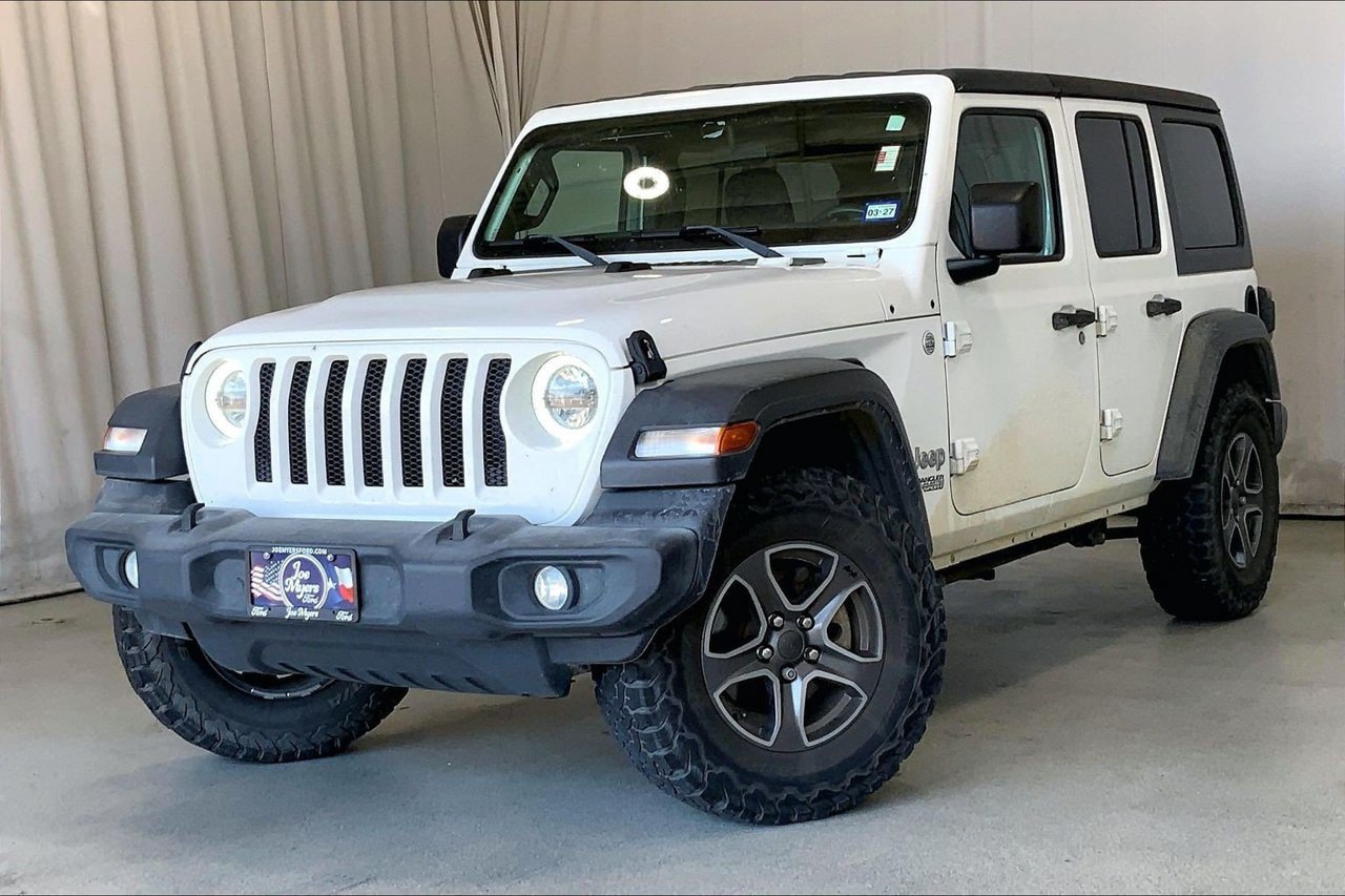 Used 2018 Jeep Wrangler Unlimited Sport S AWD/4WD image 2