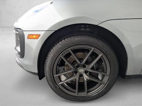 Used 2023 Porsche Macan Turbo image 12