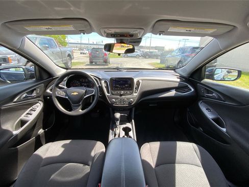 Used 2024 Chevrolet Malibu LT FWD image 31