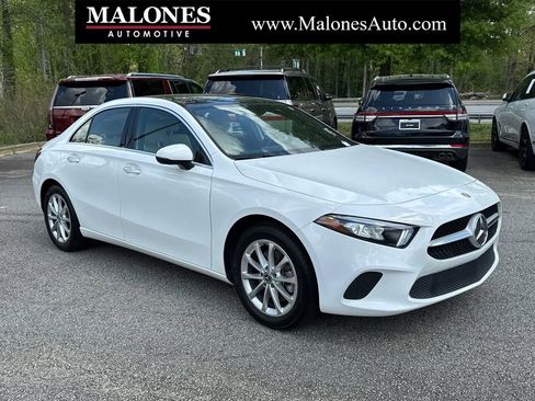 Used 2019 Mercedes-Benz A 220 4MATIC image 1