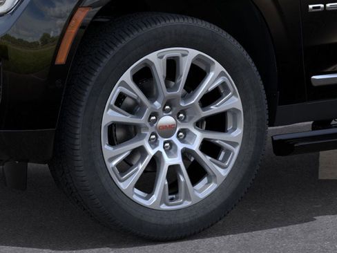 New 2026 GMC Yukon XL Denali w/ Denali Reserve Package AWD/4WD image 9