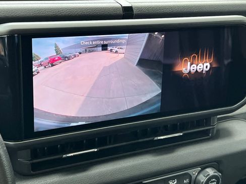 Used 2024 Jeep Wrangler Sport image 21