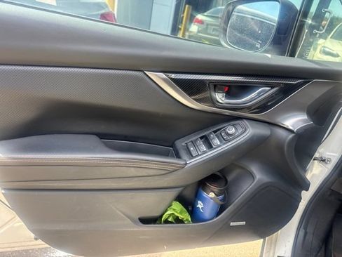 Used 2019 Subaru Crosstrek 2.0i Limited w/ Moonroof Package w/Navigation AWD/4WD image 16