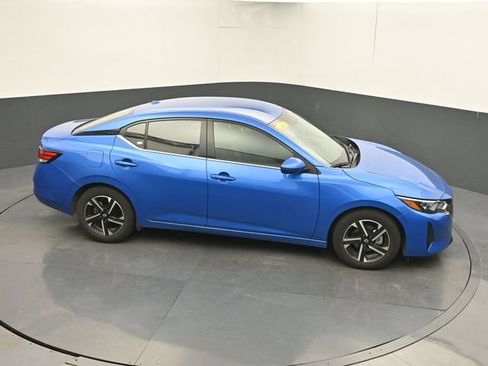 Used 2024 Nissan Sentra SV FWD image 35
