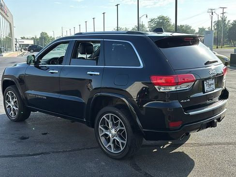 Used 2020 Jeep Grand Cherokee Overland AWD/4WD image 4