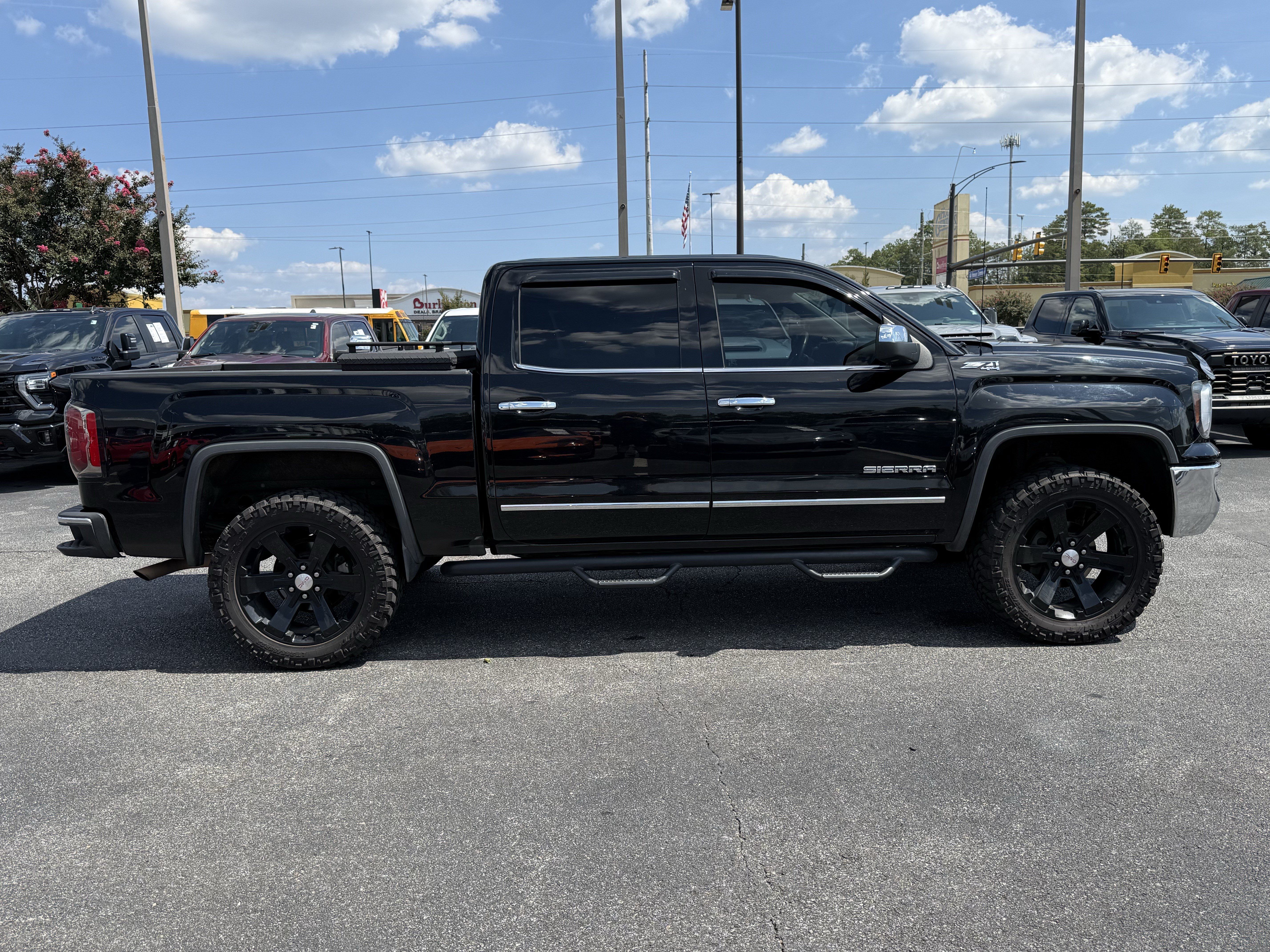 Used 2016 GMC Sierra 1500 SLT w/ SLT Premium Package AWD/4WD image 12