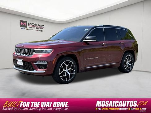 Used 2022 Jeep Grand Cherokee Summit AWD/4WD image 3