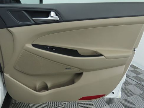 Used 2021 Hyundai Tucson Limited w/ Cargo Package image 25