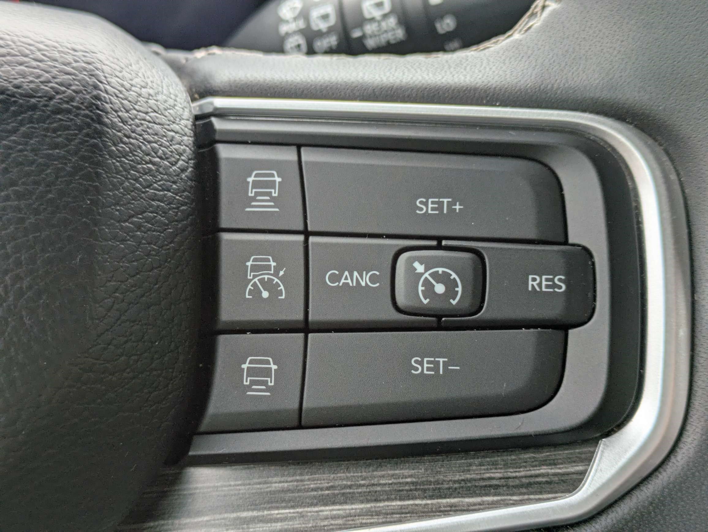 Used 2024 Jeep Wagoneer L Series II w/ Flexible Seating Group RWD image 25