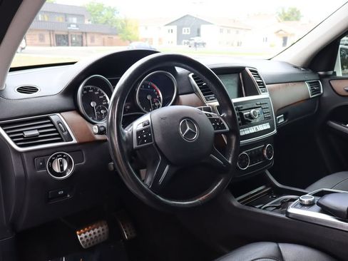 Used 2015 Mercedes-Benz ML 400 4MATIC image 15