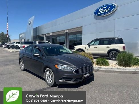 Used 2018 Ford Fusion S FWD image 1