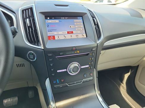 Used 2019 Ford Edge Titanium w/ Equipment Group 301A FWD image 46