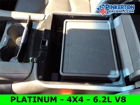 Used 2018 Cadillac Escalade Platinum image 30