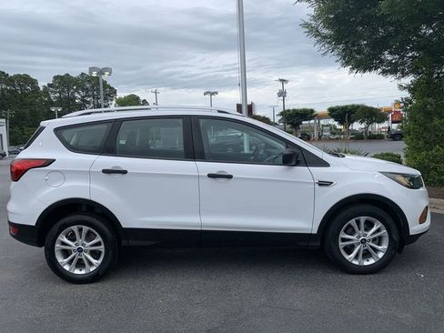 Used 2019 Ford Escape S FWD image 9