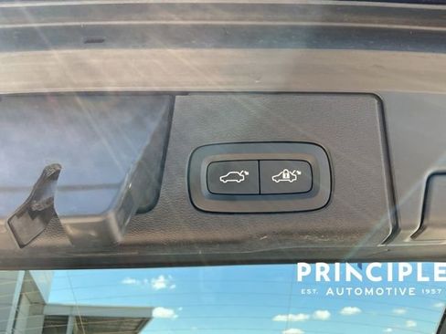 Certified 2026 Volvo XC60 B5 Core AWD/4WD image 12