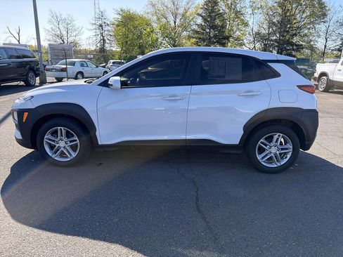 Used 2020 Hyundai Kona SE FWD image 2