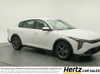 Used 2025 Kia K4 LXS video 1