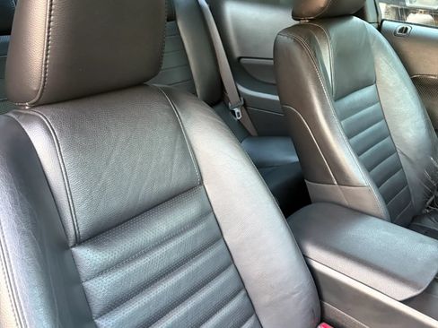 Used 2007 Ford Mustang GT Premium RWD image 18