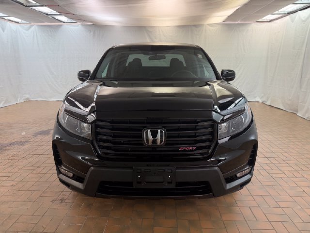 Used 2023 Honda Ridgeline Sport image 2
