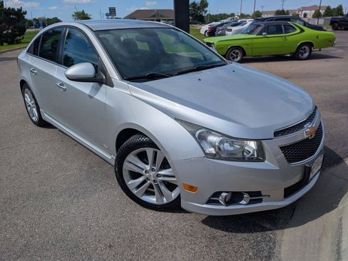 Used 2014 Chevrolet Cruze LTZ w/ RS Package FWD image 3