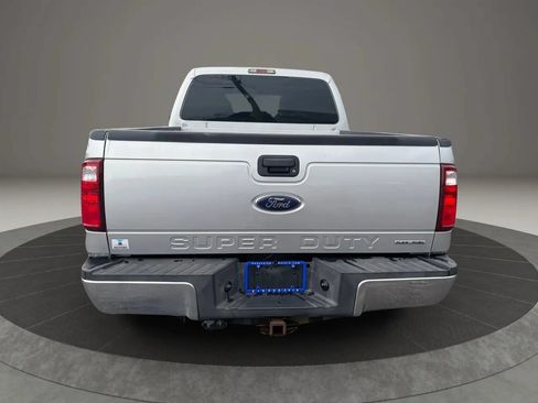 Used 2016 Ford F250 XL w/ Power Equipment Group AWD/4WD image 4