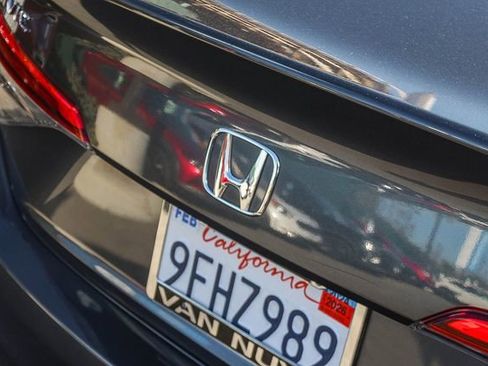 Used 2023 Honda Civic Sport image 9