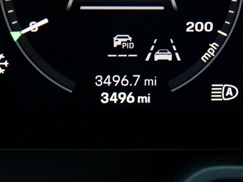 Certified 2024 Porsche 911 Carrera 4 image 21