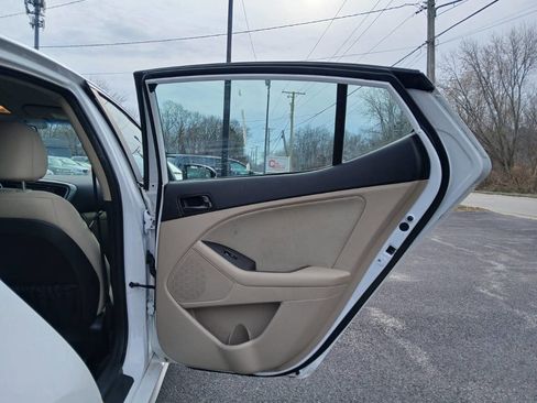 Used 2015 Kia Optima LX image 13