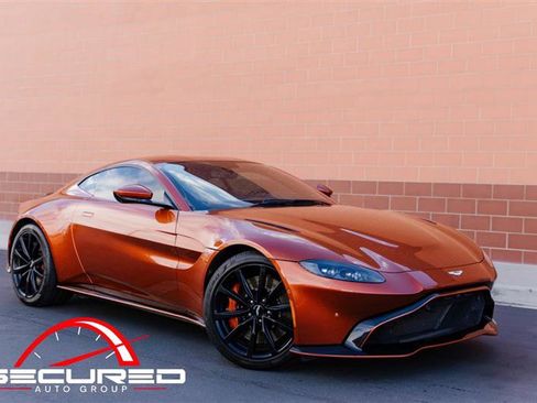 Used 2020 Aston Martin V8 Vantage Coupe image 1