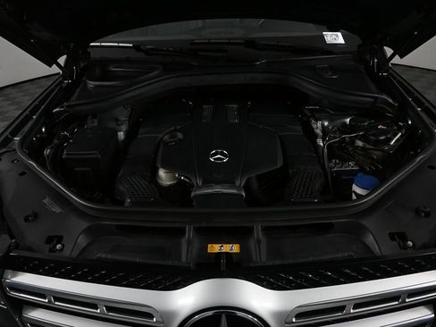 Certified 2019 Mercedes-Benz GLS 450 4MATIC image 32