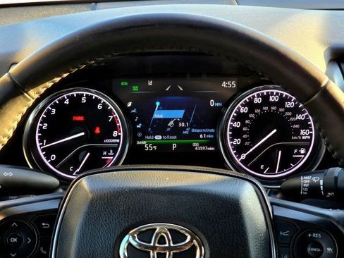 Used 2020 Toyota Camry XLE w/ Navigation Package AWD/4WD image 14