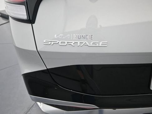 Certified 2024 Kia Sportage SX AWD/4WD image 10