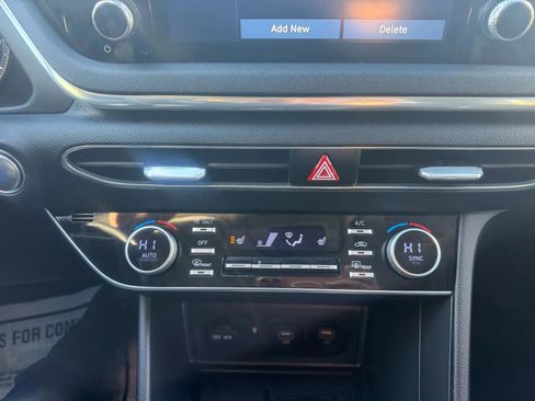 Used 2021 Hyundai Sonata SEL image 19