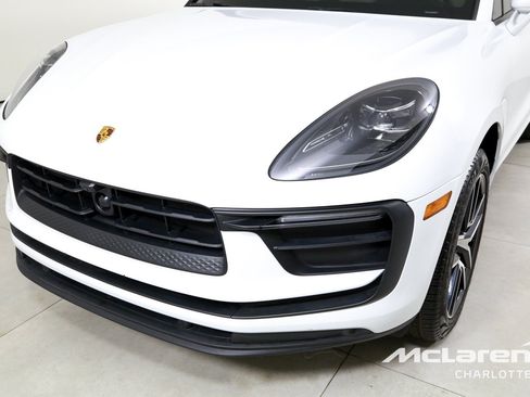 Used 2024 Porsche Macan w/ Premium Plus Package AWD/4WD image 37