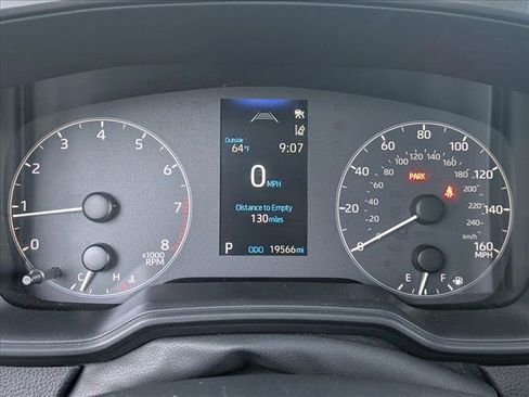 Used 2025 Toyota Corolla LE image 10