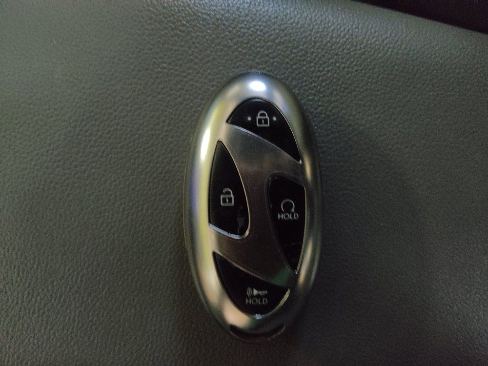 Used 2025 Hyundai Elantra SEL FWD image 32