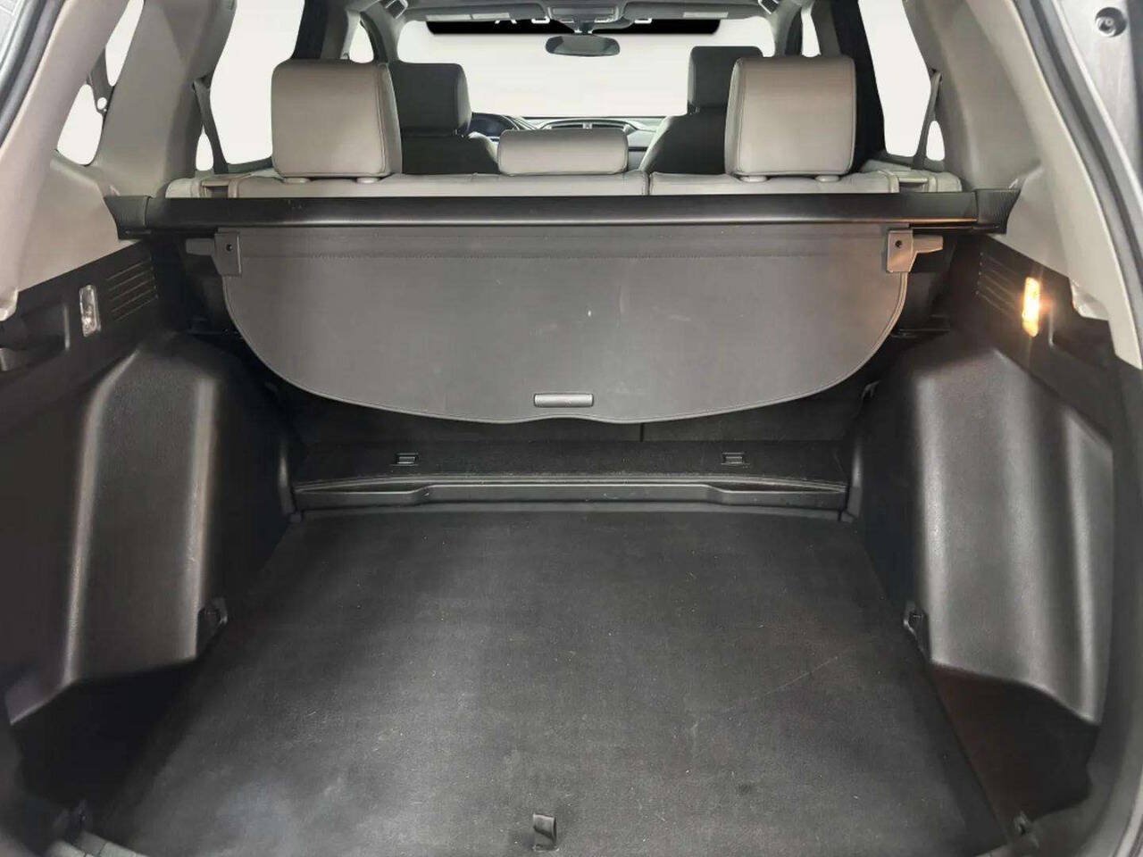 Used 2017 Honda CR-V EX-L image 6